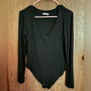 MUST GO BY 11/10!! Mangopop long sleeve deep v bodysuit